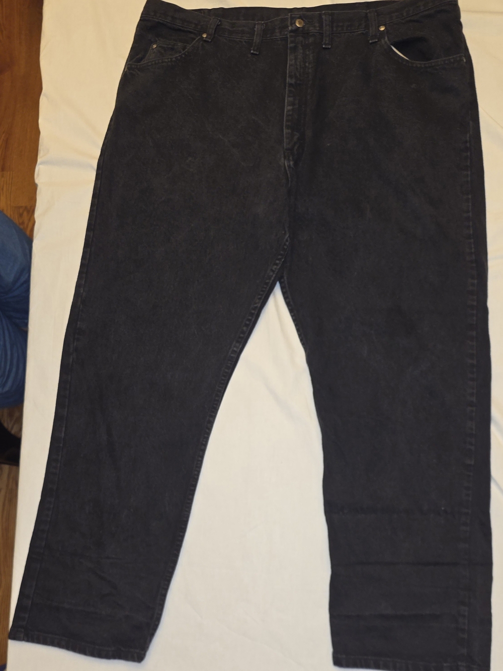 Wrangler Black Denim Straight Leg Relaxed Fit Jeans 46x32